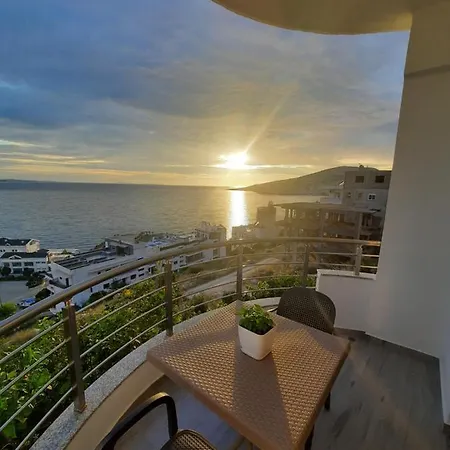 Nora's Sarandë