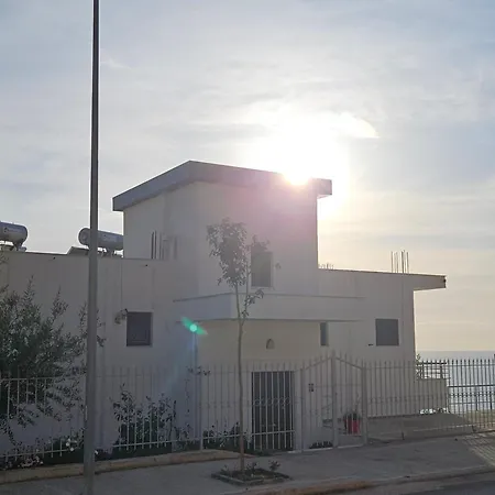 Pensión Nora's Sarandë