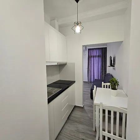 Nora's Sarande