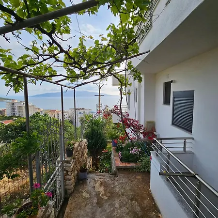 Guest house Nora's Sarande